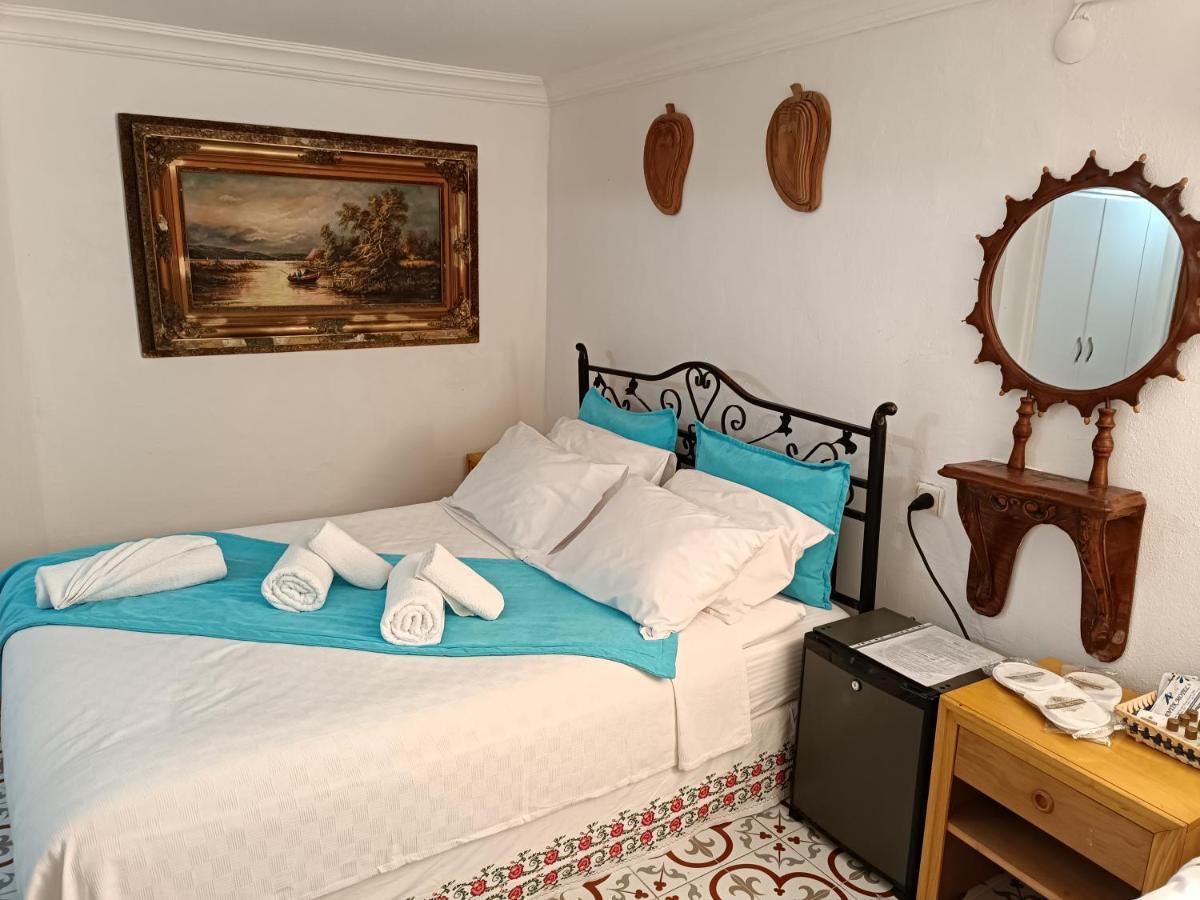 Alacati Antik Motel Cesme Ngoại thất bức ảnh