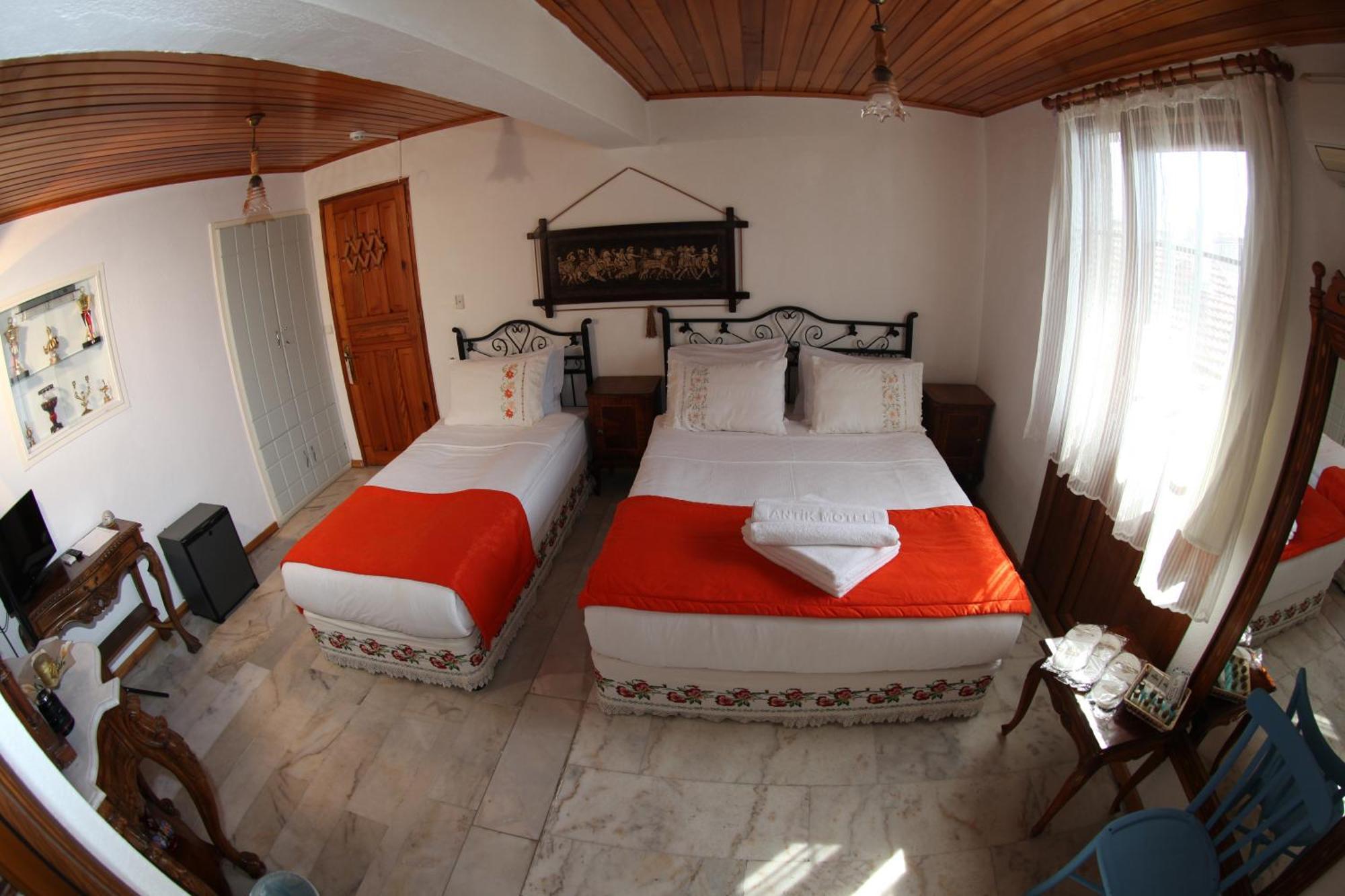 Alacati Antik Motel Cesme Ngoại thất bức ảnh